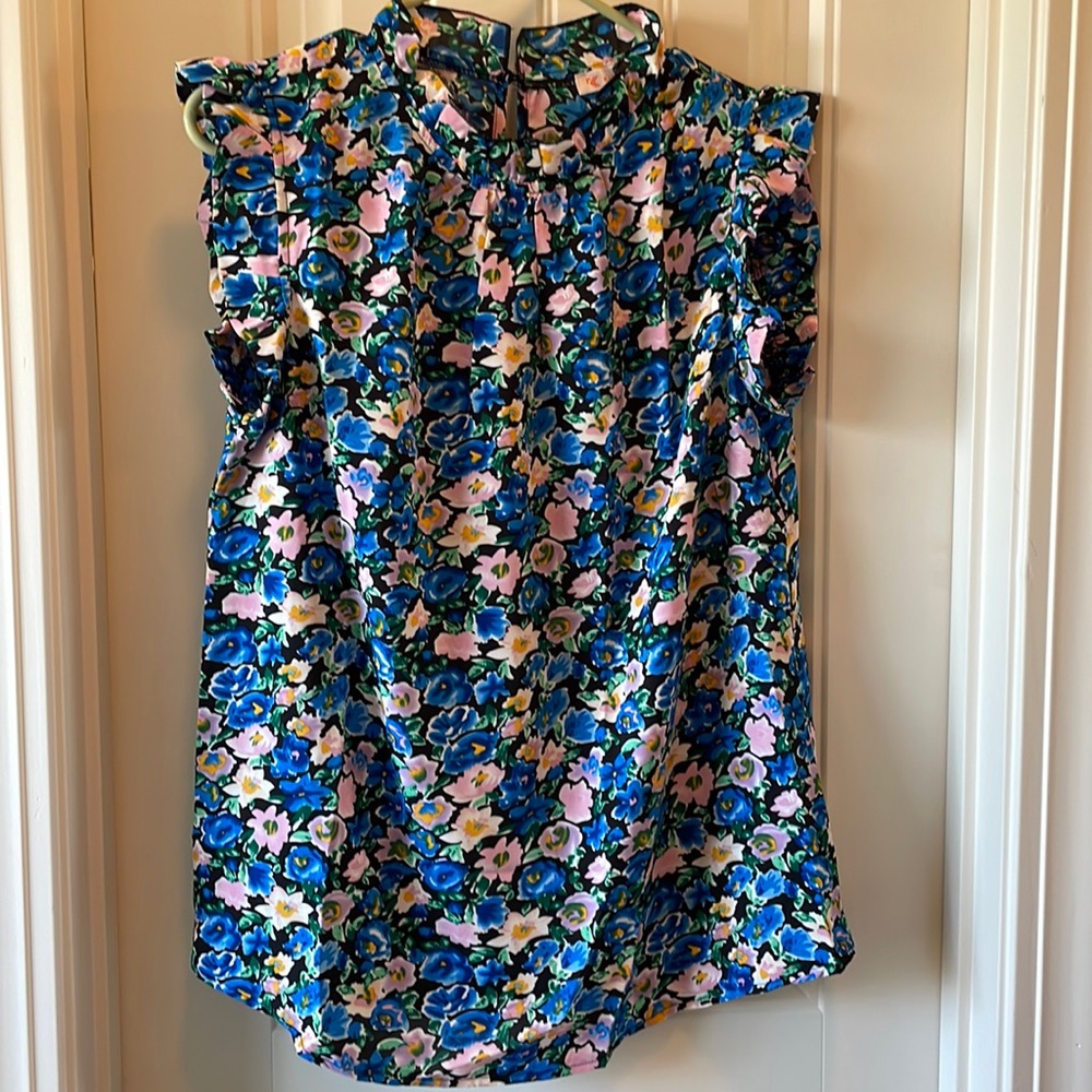 Floral ruffle collar blouse